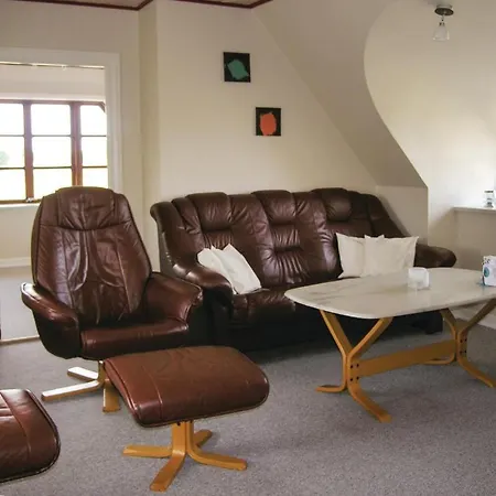 Vakantiehuis Three-bedroom In *